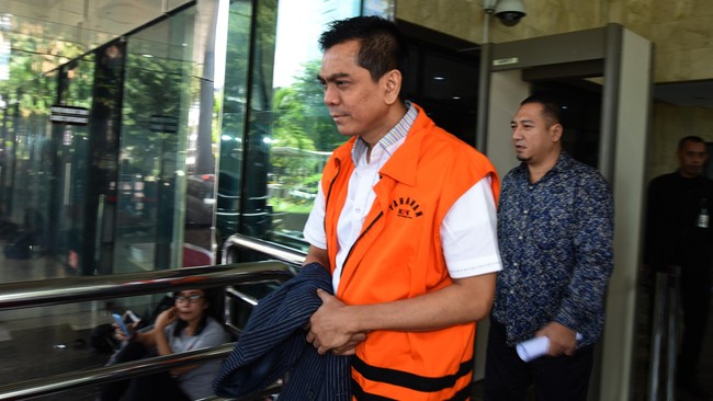 KPK kembali menyita sejumlah rumah dan apartemen mewah milik Sanusi, setelah sebelumnya mengembalikan dua mobil mewah. 