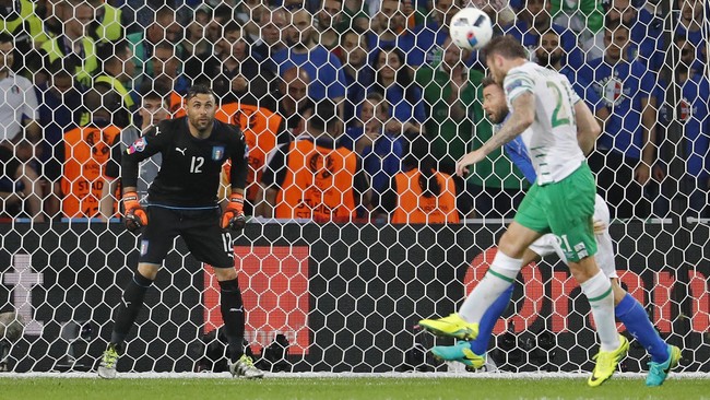 Timnas Italia menelan kekalahan pertamanya di Piala Eropa 2016 setelah tumbang 0-1 dari Republik Irlandia pada pertandingan terakhir Grup E.