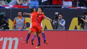 Hujan Petir Iringi Kemenangan Chile