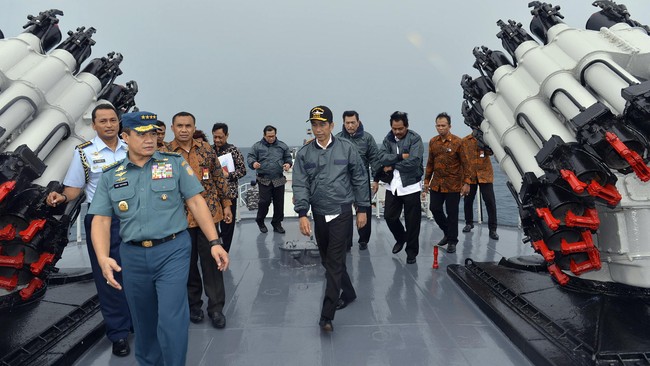 Di Kepulauan Riau selain Natuna ada 18 pulau lainnya yang berbatasan langsung dengan negara lain. Kedaulatan di pulau-pulau tersebut juga harus dijaga.
