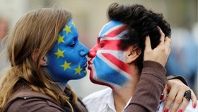 Parlemen Inggris Sepakati Tahap Awal UU Brexit