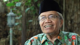 Taufiq Ismail Jadi Korban karena 'Kanan'