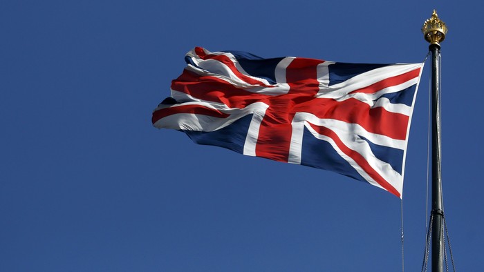 The union flag flies over the Houses of Parliament in Westminster, in central London, Britain June 24, 2016.     REUTERS/Phil Noble