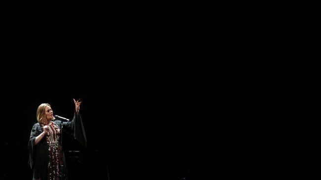 Lantaran kerap melontarkan kata-kata bernada sarkas, Adele mendapat kritikan yang tak kalah pedas dari netizen.