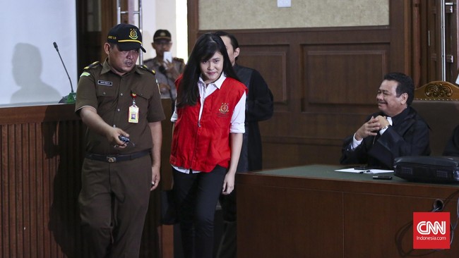 Pengacara Jessica yakni Otto Hasibuan berkukuh tak ada satu pun bukti yang menunjukkan bahwa Jessica yang menaruh sianida dalam gelas kopi milik Mirna.