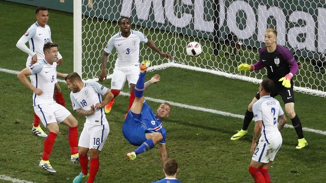 Sepanjang masa kejuaraan Inggris kerap ditempatkan sebagai peserta favorit. Namun kekalahan dari tim debutan Piala Eropa mempertanyakan lagi status tersebut.
