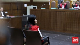 Pengacara Jessica Cecar Ayah Mirna soal Asuransi Anaknya