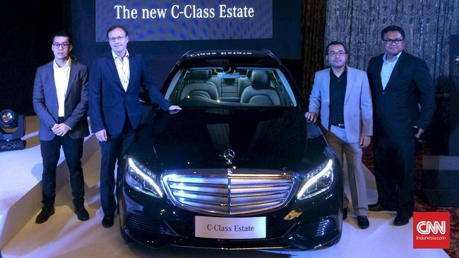 Kedua model baru C-Class Coupe dan C-Class Estate yang dirilis Mercedes-Benz menyasar kaum muda dan pengguna pertama mobil asal Jerman tersebut.