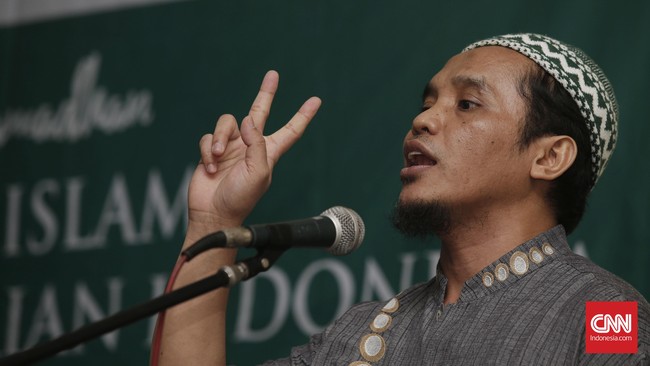 Terpidana Bom Bali I Ali Imron menceritakan penggalan sejarah hidupnya. Mulai dari Jamaah Islamiyah sampai peristiwa ledakan. Tujuannya satu:melawan terorisme.