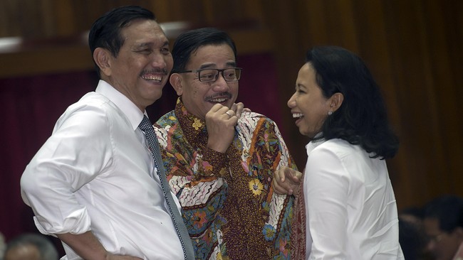 Sandiaga Uno mengakui dirinya mengajak Ferry Mursyidan bergabung dengan timses Parbowo dan menilai kapasitasnya akan sesuai dengan isu ekonomi yang akan dibawa.