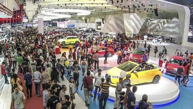 Menteri Perindustrian Airlangga Hartarto menargetkan peningkatan hingga 150 persen untuk penjualan mobil di 2020 mendatang.