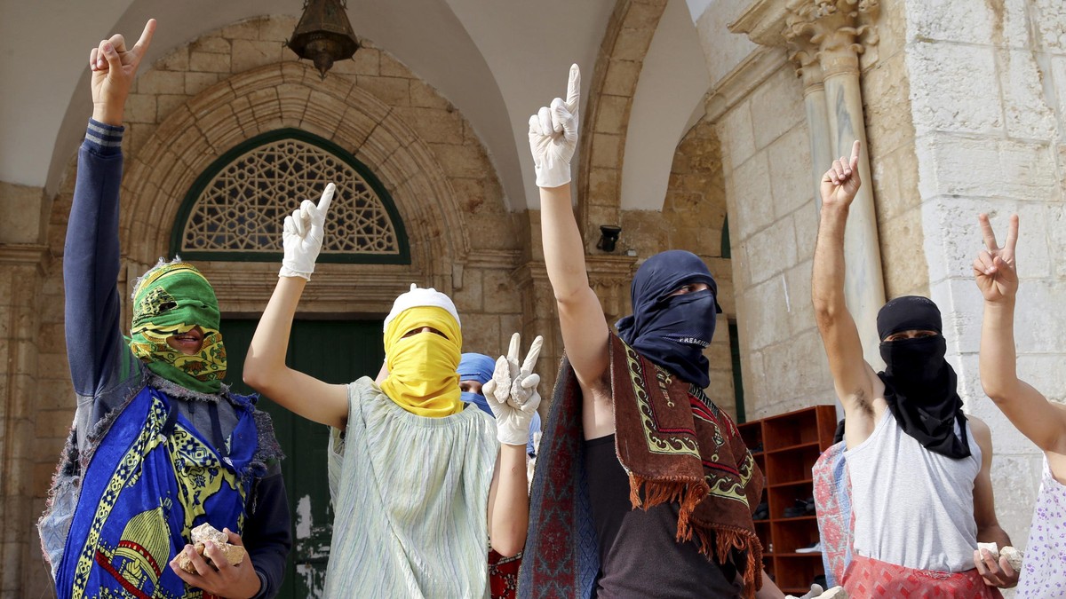 Bentrok Warga Palestina dan Polisi Israel di Masjid Al-Aqsa
