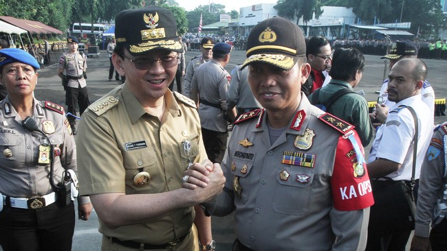 Jika terjaring operasi Bina Kependudukan, Pemprov DKI Jakarta tak akan segan-segan memulangkan para pendatang baru ke kampung halaman masing-masing.