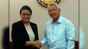 Bahas Pembebasan WNI, Menteri Retno Temui Menlu Baru Filipina