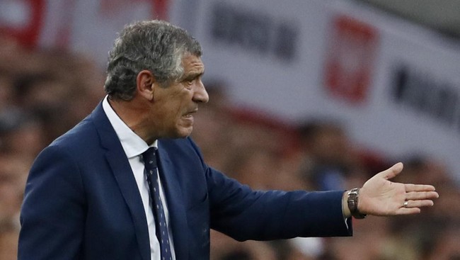 Pelatih Portugal akan pulang dengan bahagia ke rumahnya jika membawa gelar juara. Ia takkan mempedulikan segala macam cibiran soal gaya bermain Portugal.