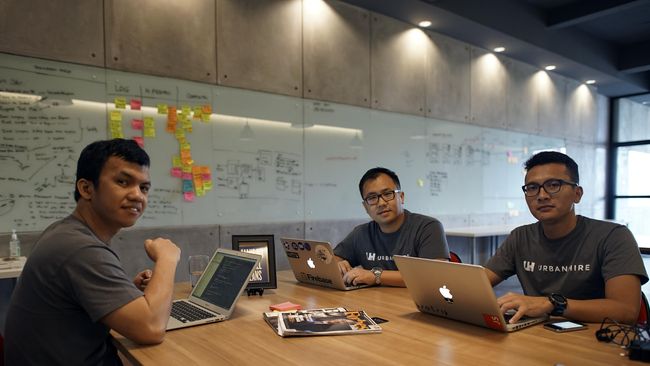 Urbanhire, Startup Aplikasi Perekrutan Karyawan Urbanhire menindaklanjuti yang tak dilakukan portal lowongan kerja. Mereka memfasilitasi sistem pengelompokan lamaran, membuat jadwal wawancara, dan tes online.