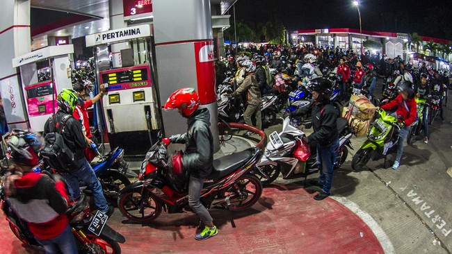 Rencana pemerintah menaikkan subsidi energi sekitar Rp8 triliun hingga Rp10 triliun tak banyak membantu kondisi keuangan BUMN di sektor energi.