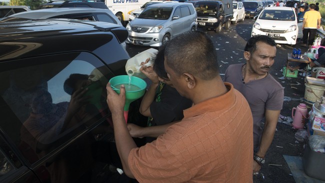 BNPB merilis 17 tewas di wilayah Pejagan-Brebes, enam di antaranya kecelakaan, sedangkan 11 meninggal dunia akibat terdampak kemacetan sejak 29 Juni 2016.