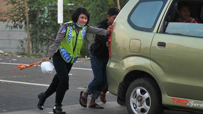 Sebagai pengemudi setidaknya kita perlu memahami apa saja penyebab mobil mogok untuk meminimalisir kejadian tidak mengenakan di jalan.