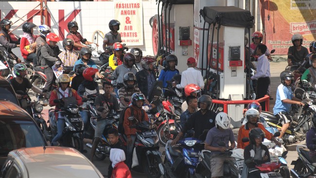 'SPBU berjalan' disebut Pertamina merupakan solusi atas keluhan pemudik yang kesulitan menemukan tempat pengisian bahan bakar di sejumlah lokasi.