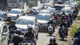 Nagreg Macet Parah Polisi Berlakukan One Way