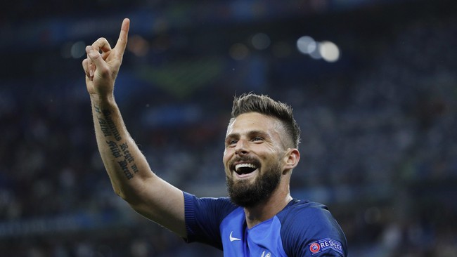 Setelah dilepas Arsenal, Olivier Giroud mengaku bangga bisa gabung dengan klub besar sarat prestasi seperti Chelsea.
