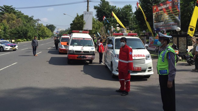 Ancaman teror telah diinformasikan pada seluruh intelijen. Namun ancaman tidak menyebut detail lokasi dan waktunya sebelum bom meledak di Polres Surakarta.