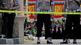 Waspada Teror Besar, Polisi Perketat Pengamanan Usai Bom Solo