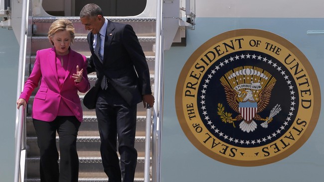 Pertarungan Trump dan Clinton memperebutkan fasilitas penerbangan Air Force One menjadi bahan perbincangan menarik bagi analis pasar modal di Indonesia.