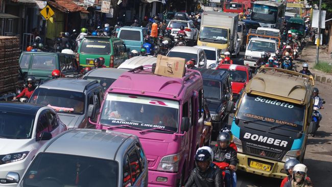 106 Ribu Kendaraan, Puncak Arus Mudik Nagreg Terjadi pada H+2