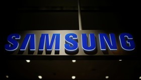 Samsung Buat TV Vertikal Tarik Generasi Milenial