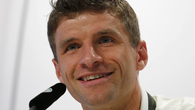 Thomas Mueller menatap optimistis laga melawan Perancis di semifinal Piala Eropa. Ia yakin lini pertahanan Jerman lebih apik ketimbang Islandia.