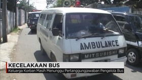 Bus Terjungkal di Ciamis