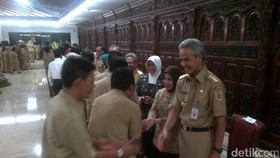 Pemprov Jateng Potong Gaji PNS Bolos Kerja