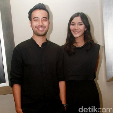 Vidi Aldiano Diprotes Netizen Saat Ucapkan Selamat Ultah Sheila Dara