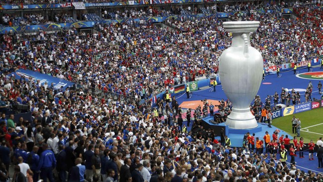 Jerman dan Turki bakal bersaing untuk memperebutkan status sebagai tuan rumah Piala Eropa 2024. Keduanya telah mengajukan aplikasi permohonan kepada UEFA.