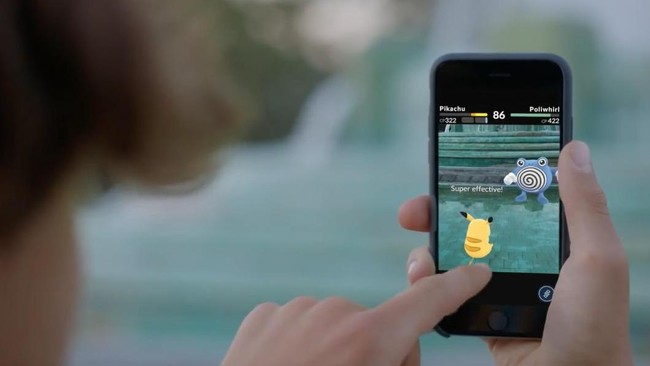 para pelajar yang berasal dari mata kuliah Teknologi Bisnis Informasi di level sarjana diharuskan bermain Pokemon Go untuk lebih mudah memahami pembelajaran.