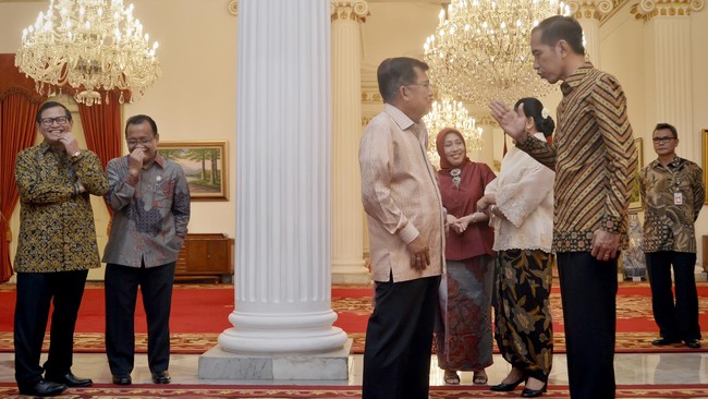 Sofjan Wanandi, Ketua Tim Ahli Wakil Presiden mengungkapkan, Jusuf Kalla sudah sejak dua pekan lalu merekomendasikan sejumlah nama calon Menteri ESDM ke Jokowi.