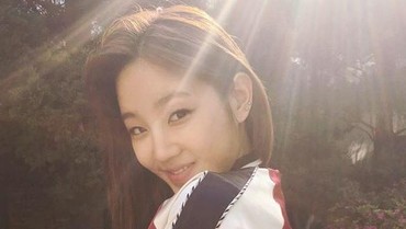 img-title Park Boram eks Seo In Guk Meninggal Dunia, Ditemukan Pingsan di Kamar Mandi
