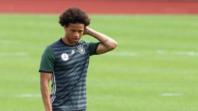 Leroy Sane datang dari keluarga olahragawan. Ayahnya, Souleyman adalah mantan penyerang Nurnberg dan Senegal. Ibunya, Regina adalah mantan atlet senam ritmik.