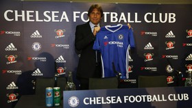 Conte Akui Tak Identik dengan Skema 3-5-2