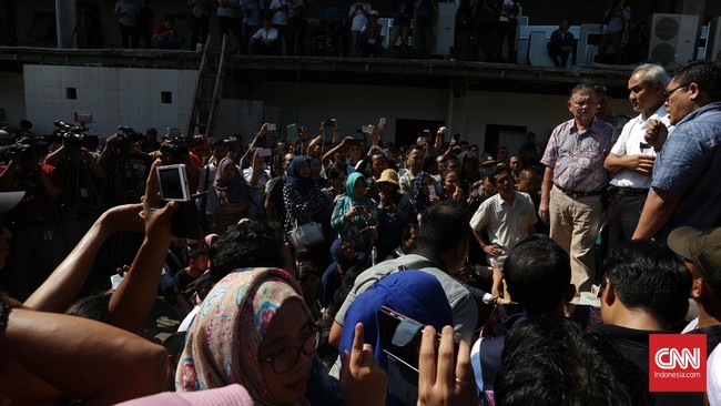 Markas Besar Kepolisian Negara Republik Indonesia menyatakan pihaknya menahan 20 orang tersangka vaksin palsu.