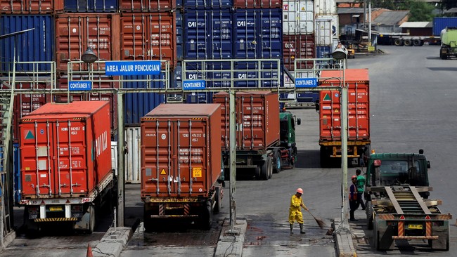 Pinjaman sebesar US$1,7 miliar dari Japan International Cooperation Agency (JICA) itu akan dilakukan antara April hingga Mei 2017.