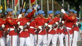 Ganti Jaga Pasukan Istana Kini Dapat Disaksikan Publik