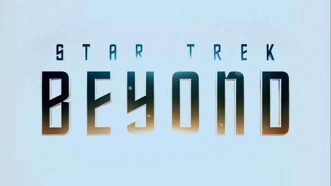 Para penggemar Star Trek maupun Star Wars terus 'berperang,' sementara para sutradaranya tetap kalem.