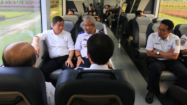 Eks Dirjen Perkeretaapian Prasetyo Boeditjahjono divonis 7,5 tahun penjara usai korupsi proyek jalur kereta api yang merugikan negara Rp562,52 miliar.