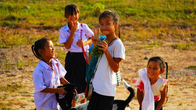 Anak-anak sangat perlu punya impian, tak terkecuali anak-anak di pedalaman. Contohnya anak-anak di SD Negeri Kropak, Tepus, Gunungkidul, Yogyakarta.