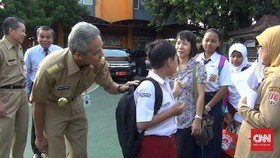 Ganjar soal Sengkarut PPDB di Jateng: Tiap Hari Saya 'Digebuki'