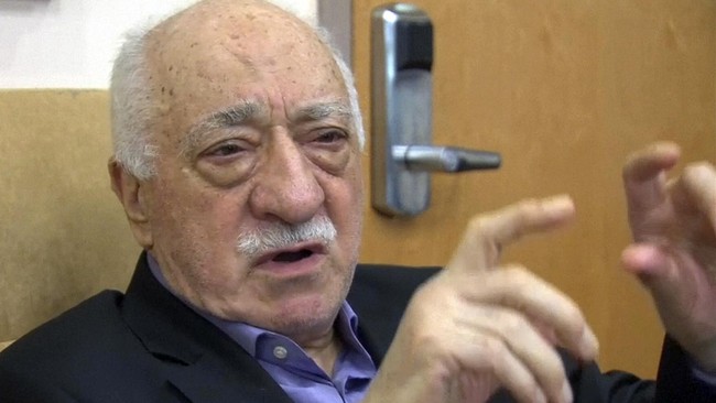 Turki mengajukan permintaan resmi ke AS untuk menangkap Fethullah Gulen, atas tuduhan mendalangi kudeta militer yang menewaskan lebih dari 230 orang.