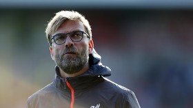 Terkuak, Alasan Klopp Tak Dapat Bek Kiri Baru
